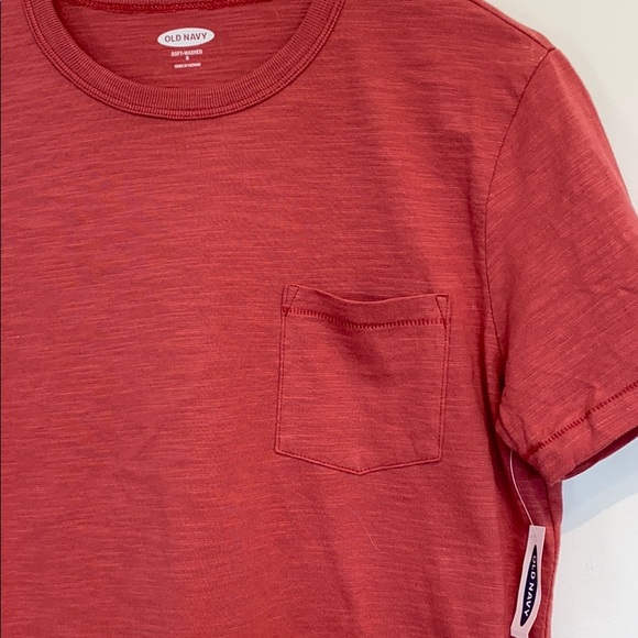 NWT coral/salmon colored tee - Picture 2 of 2